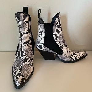 Zara snake cowboy booties EU 37